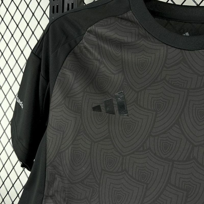 Versão Torcedor - Tailandesa - Camisa Atlético Mineiro All Black s/nº 25/26 Adidas Masculina