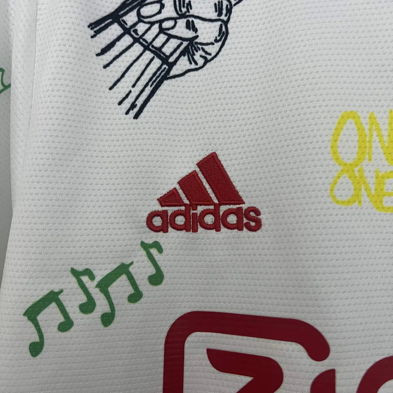 Versão Torcedor - Tailandesa - Camisa Ajax Edição Bob Marley 25/26 s/nº Adidas Masculina