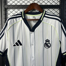 Versão Torcedor - Tailandesa - Camisa Real Madrid Baseball Style 25/26 s/nº Adidas Masculina